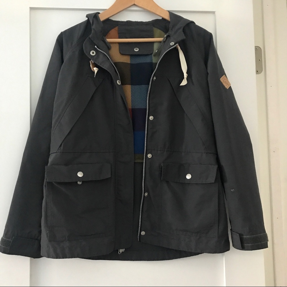 Woolrich Waxed Heritage Jacket Anorak in dark gray